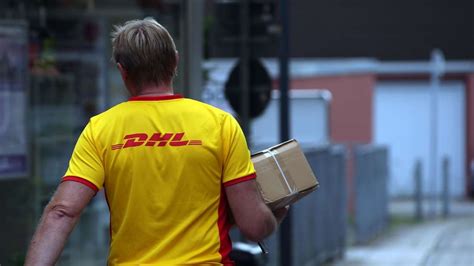 Kontaktlose Zustellung bei DHL & Co.: Was in Corona .